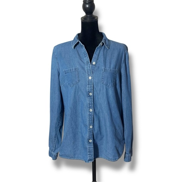 Outback Red Tops - Outback Red Classic Medium Wash Denim Long Cuff Sleeves Button-Up Shirt